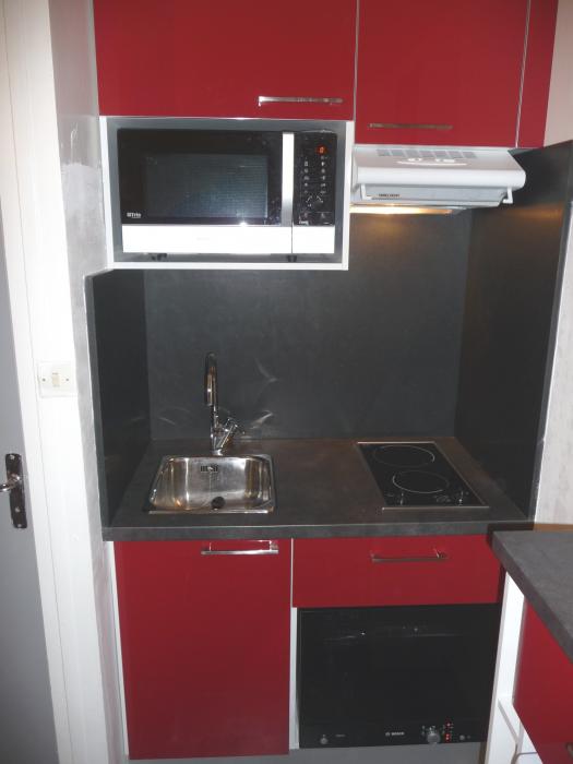 Exceptional Le Comptoir Cuisine #14: Kitchenette-tahon-rouge_3_240_1.jpg Exceptional Le Comptoir Cuisine #14: Kitchenette-tahon-rouge_3_240_1.jpg
