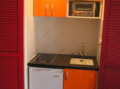 kitchenette orange
