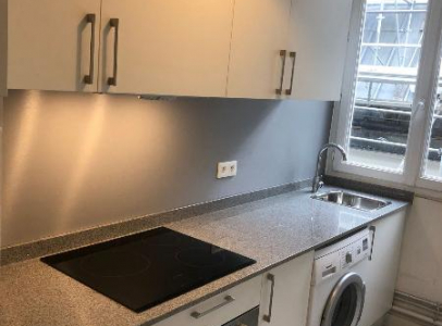 Cuisine Paris 11e avec plan en granit blancofino