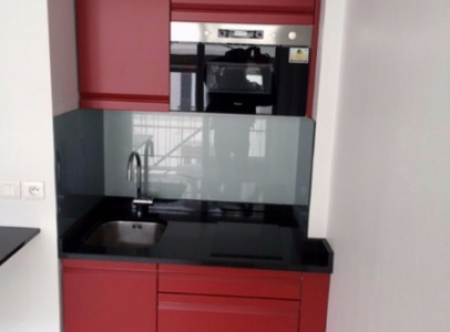 Kitchenette rouge Paris 11e