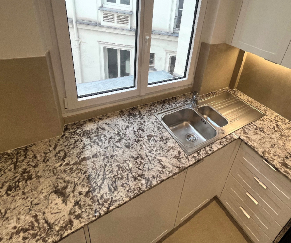Votre cuisine mérite le meilleur: Offre spéciale Rentrée sur les plans en granit §