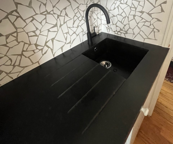 Promotion de rentrée sur nos plans de travail en granit en stock: Découvrez les!