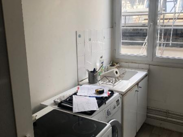 Cuisine Paris 11e avec plan en granit blancofino
