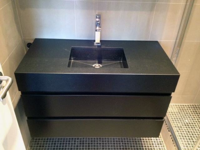Meuble vasque noir