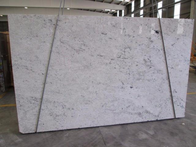 Colonial White granit