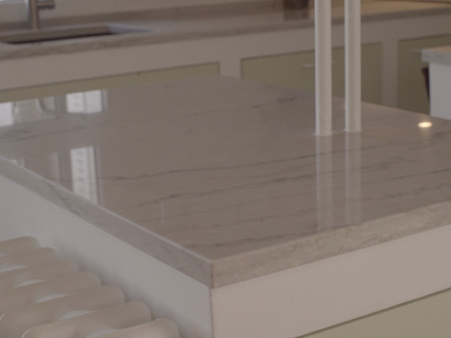 Plan de travail en Granite White Macaubas 3 cm sur mesure