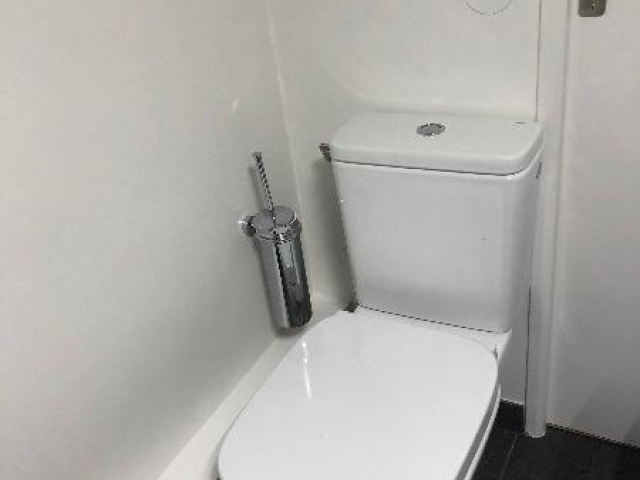 Mini salle de bain parisienne refaite à neuf