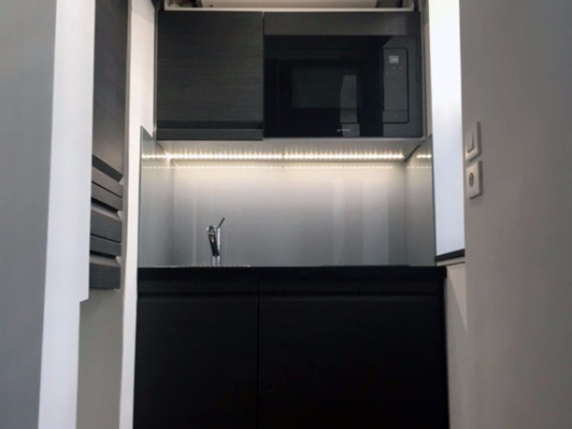 Kitchenette 102x650 Paris 15e