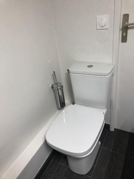 Mini salle de bain parisienne refaite à neuf